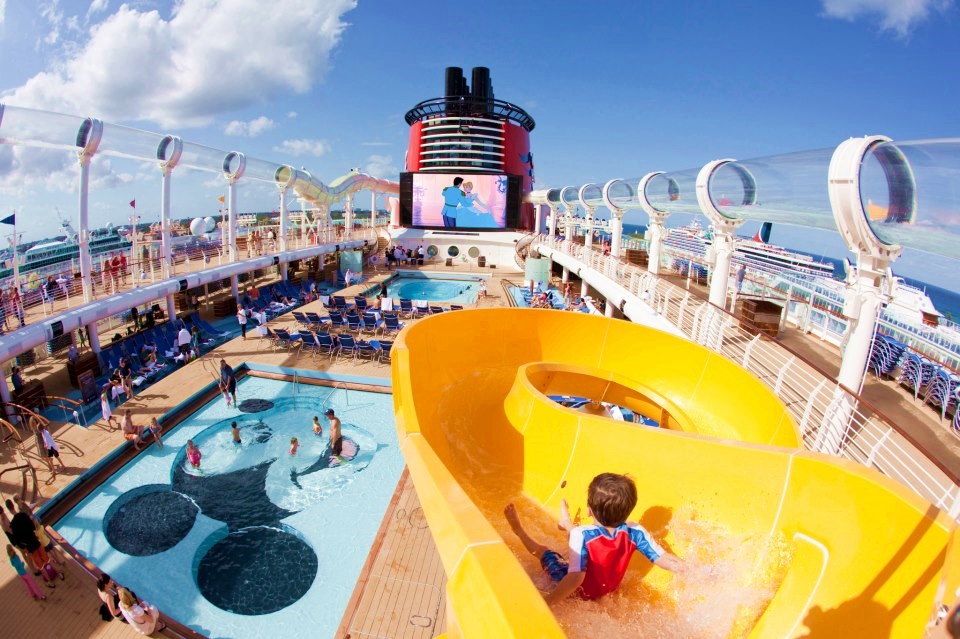 ชมภาพเรือสำราญดิสนีย์ Disney Cruise Line