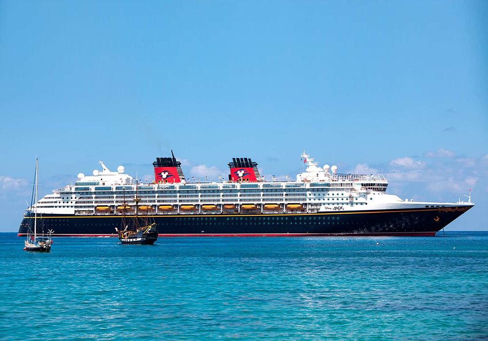 ล่องเรือสำราญ Disney Wonder ของสายเรือ Disney Cruise Line 