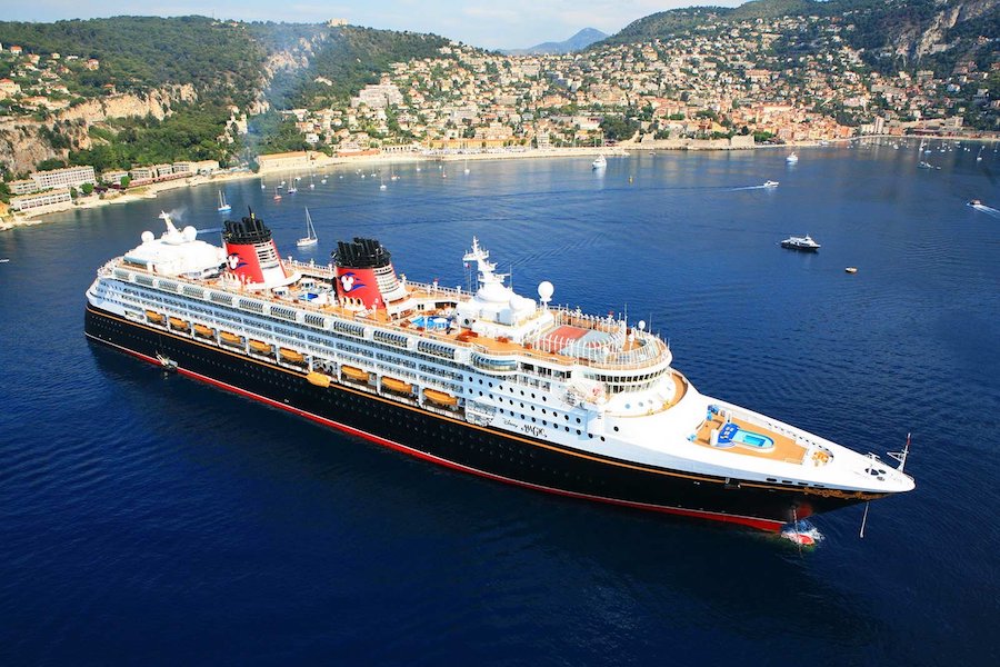 ล่องเรือสำราญ Disney Magic ของสายเรือ Disney Cruise Line 