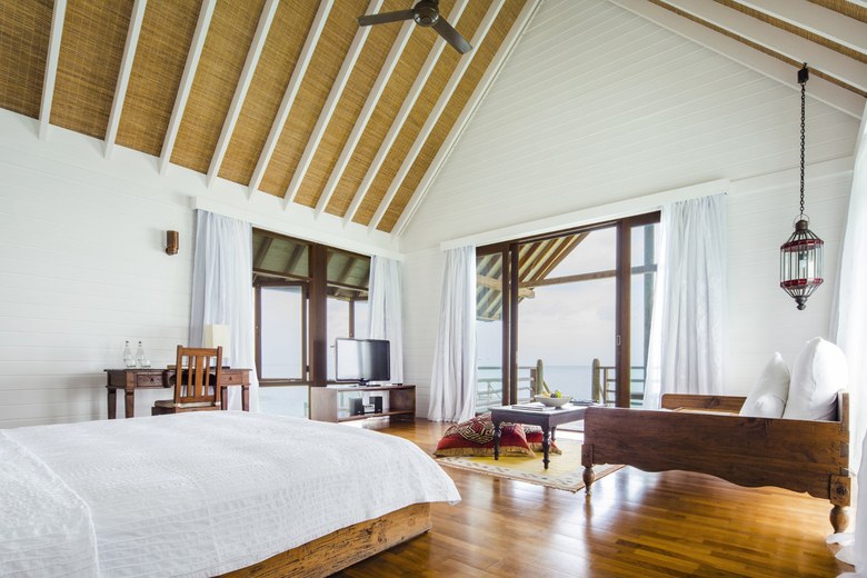 Cocoa Island - Accommodation - COMO Villa Master Bedroom