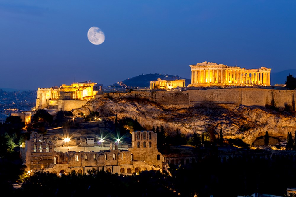 Greece_-_Athens_shutterstock_130715219